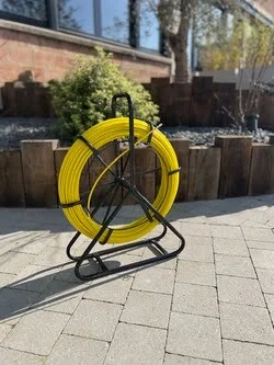Aiguille tire-fil