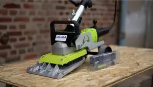 Décolleur à revêtement de sols